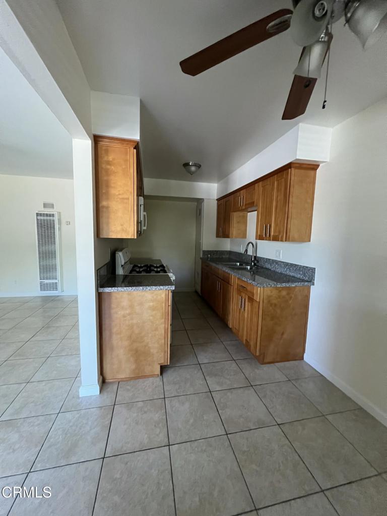 645 Marion Place C Property Photo 15