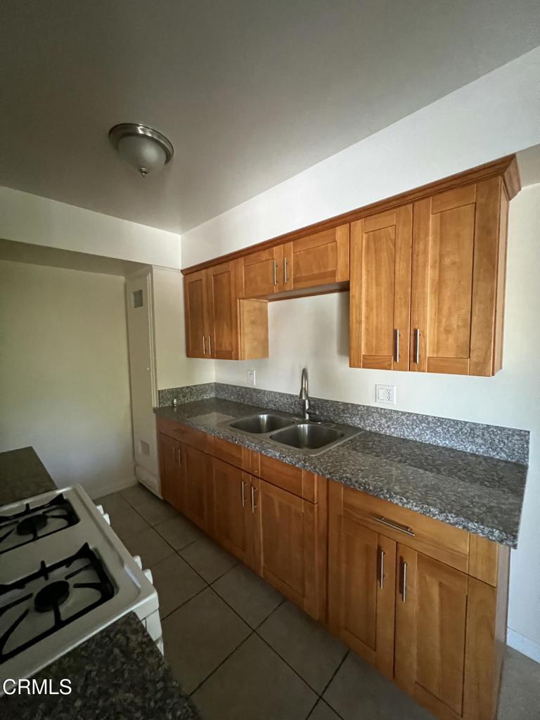 645 Marion Place C Property Photo 18