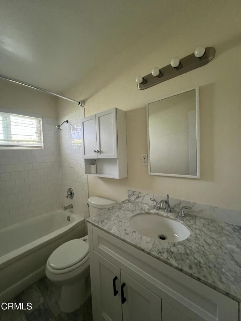 645 Marion Place C Property Photo 24