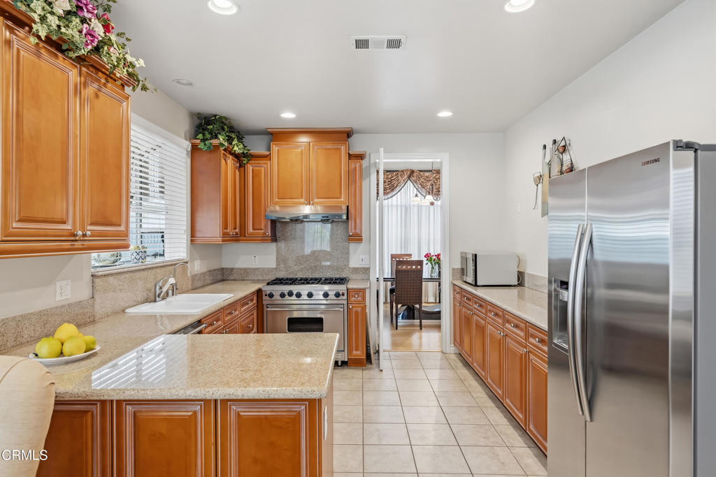 5629 Gracewood Avenue Property Photo 8