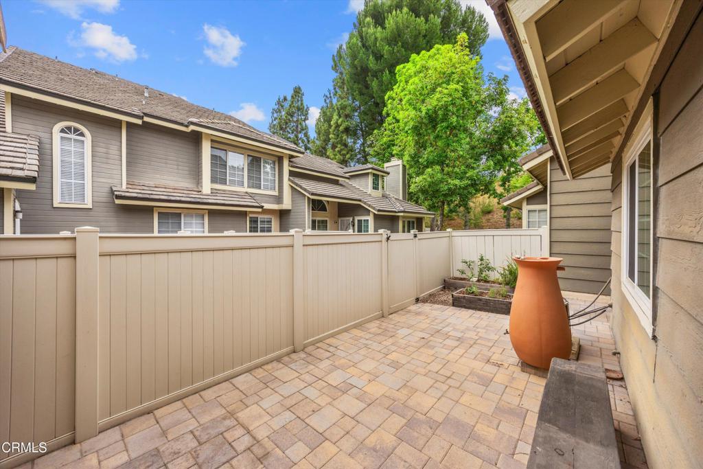 20773 E Crest Lane B Property Photo 33