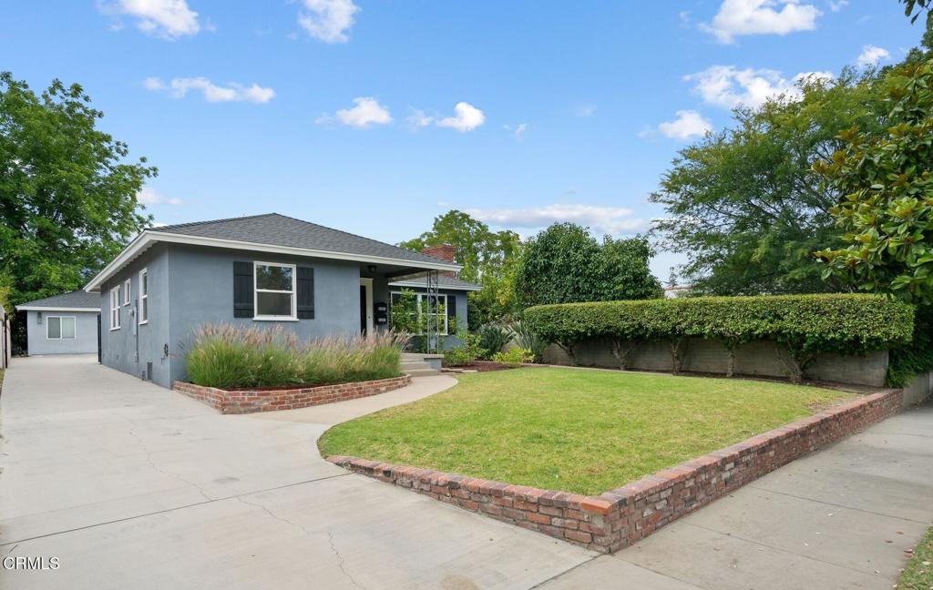 2805 E Del Mar Boulevard Property Photo 2