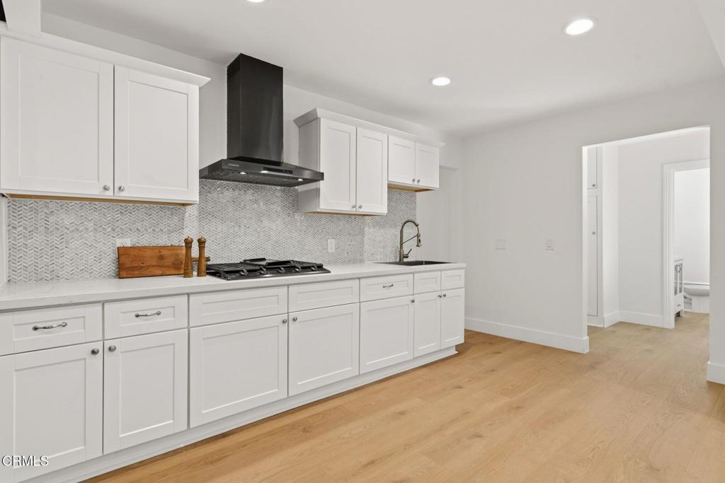 2805 E Del Mar Boulevard Property Photo 11