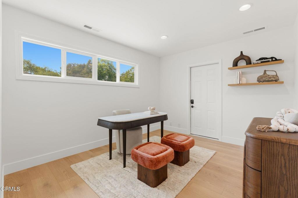 2805 E Del Mar Boulevard Property Photo 21