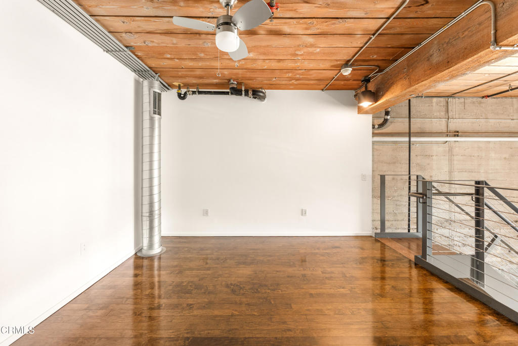 530 S Hewitt Street 129 Property Photo 14