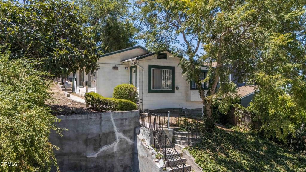 4012 Clayton Avenue W Property Photo 2