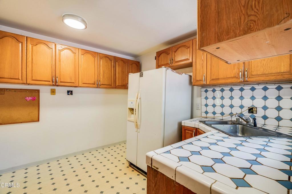 4012 Clayton Avenue W Property Photo 10