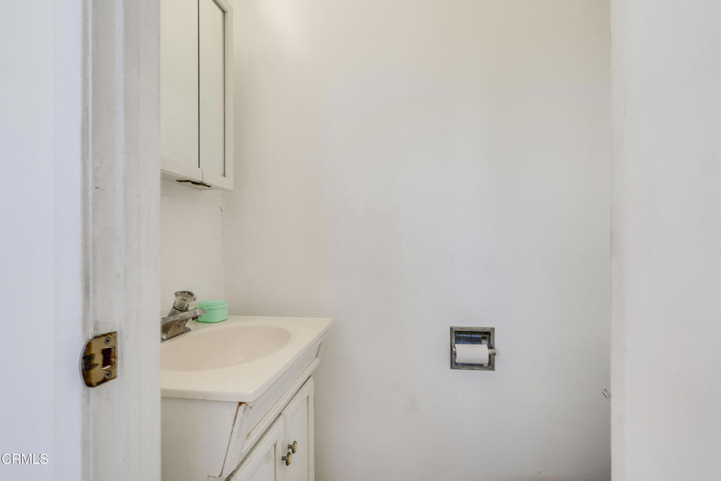 4012 Clayton Avenue W Property Photo 17