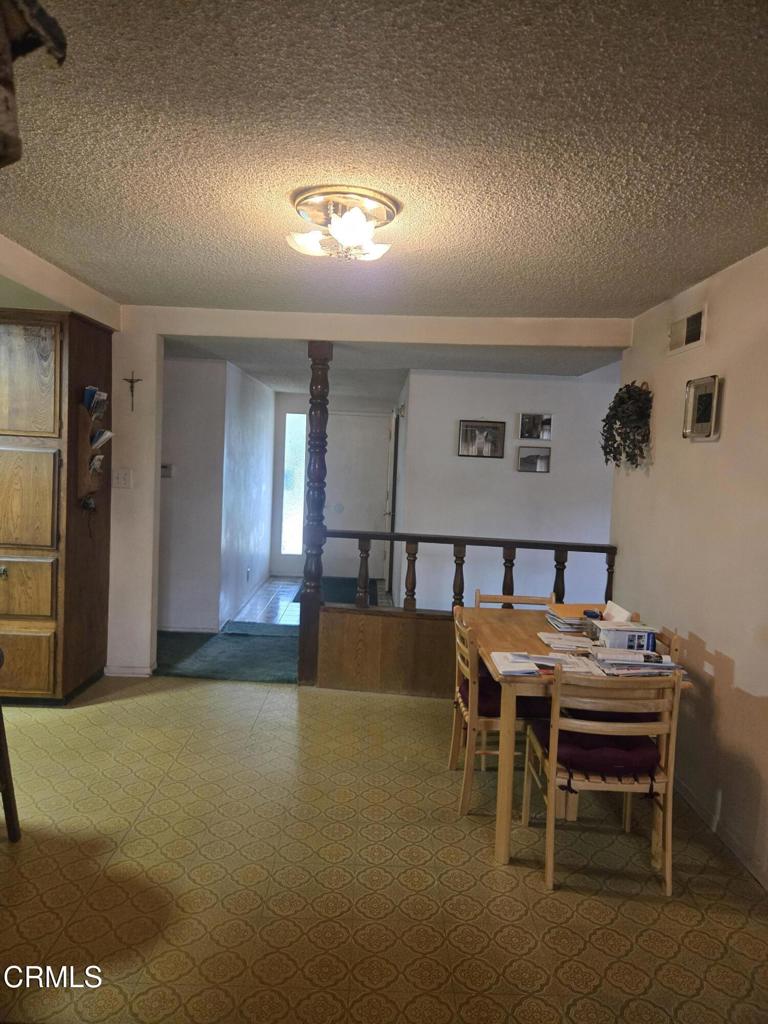 1126 S Gretta Avenue Property Photo 8