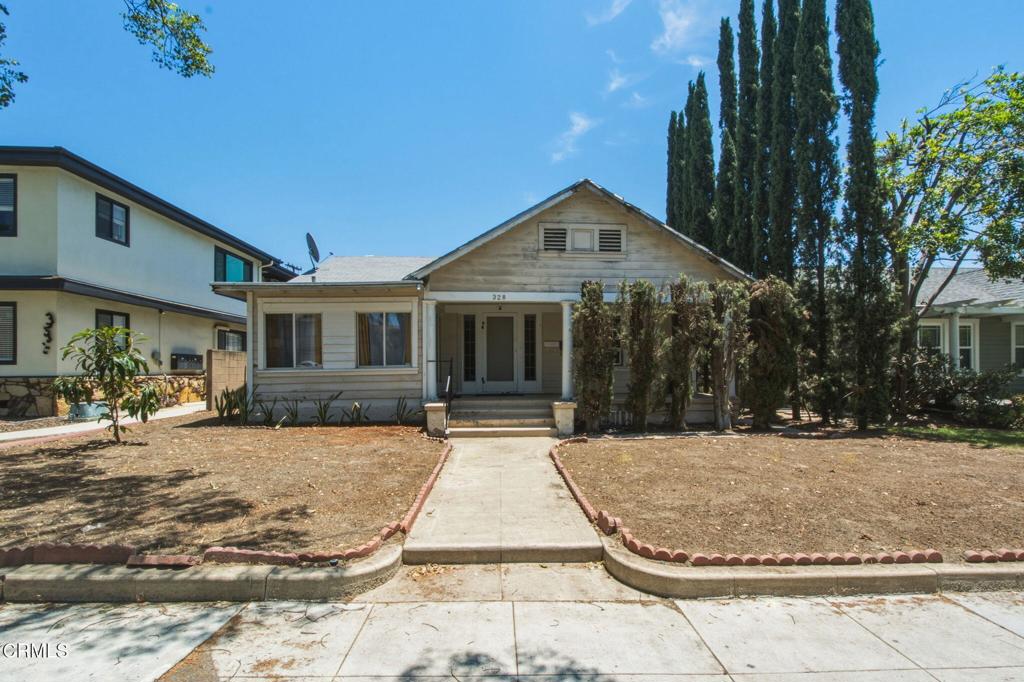 328 N Isabel Property Photo 1