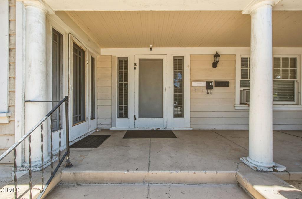 328 N Isabel Property Photo 2