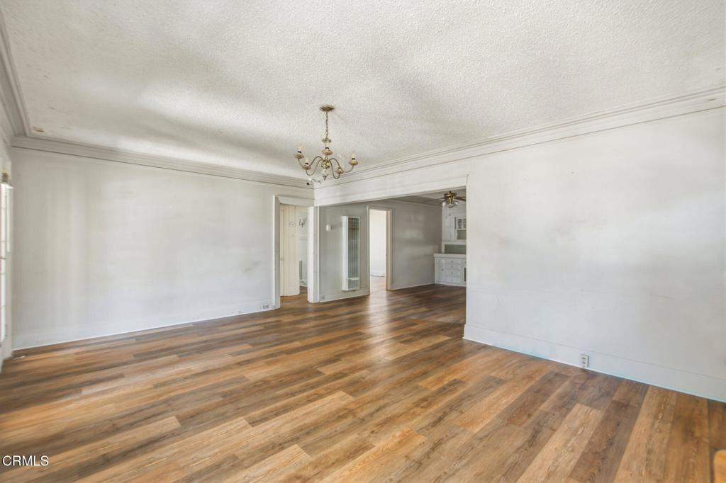 328 N Isabel Property Photo 5