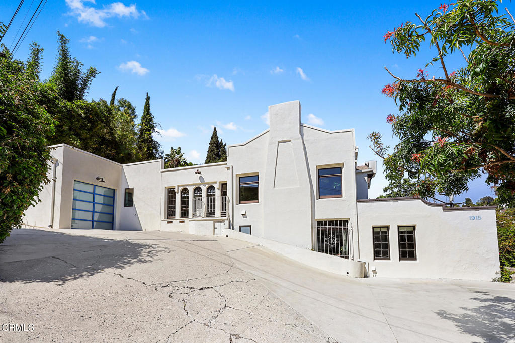 1913 1915 Hyperion Avenue Property Photo 23