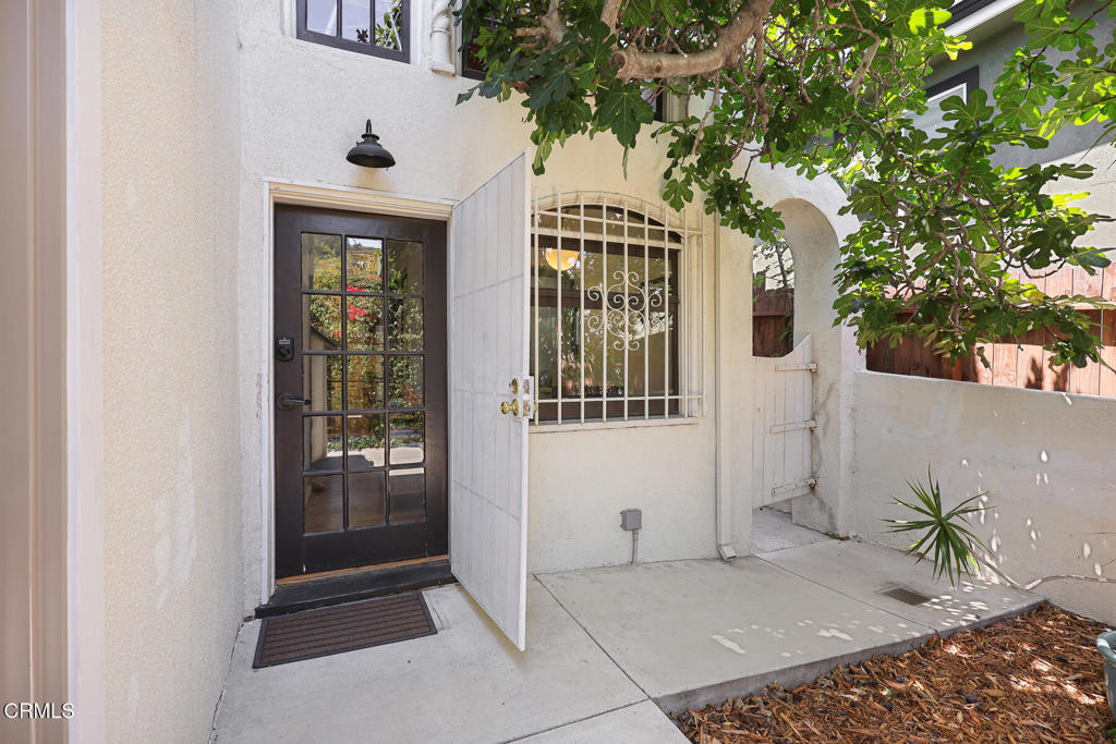 1913 1915 Hyperion Avenue Property Photo 51