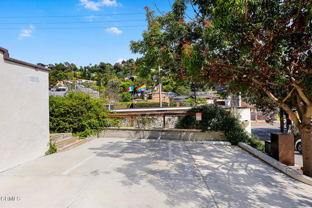 1913 1915 Hyperion Avenue Property Photo 65