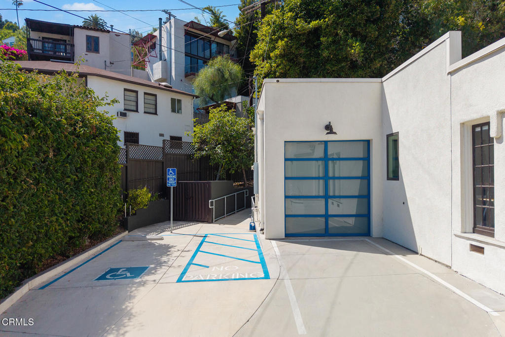1913 1915 Hyperion Avenue Property Photo 66