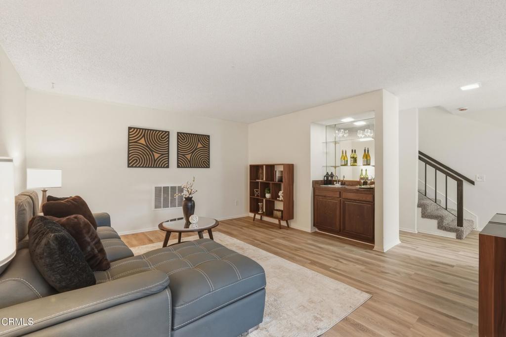 1776 Palisades Drive Property Photo 8