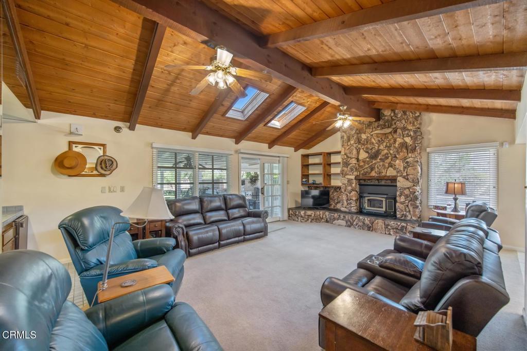 2133 1/2 Carson Mesa Road Property Photo 5