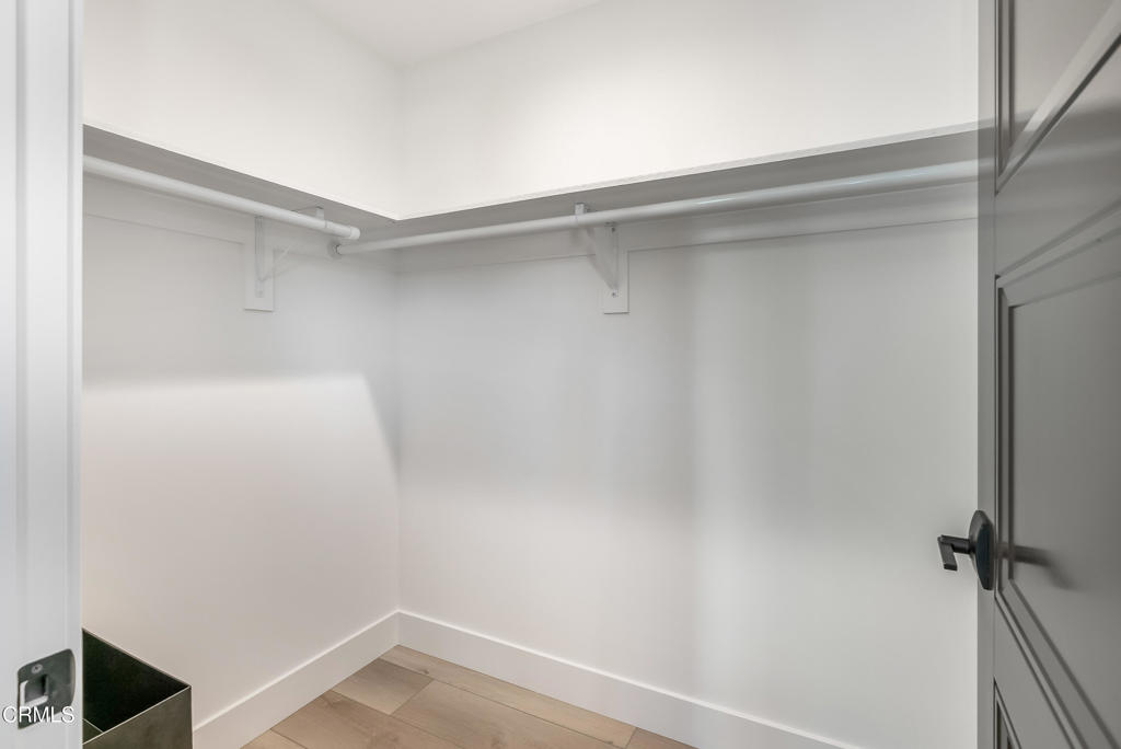 139 S Oak Knoll Avenue 402 Property Photo 13