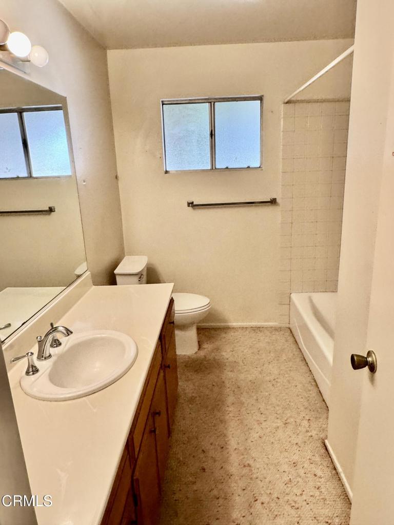 910 Claraday Street Property Photo 12