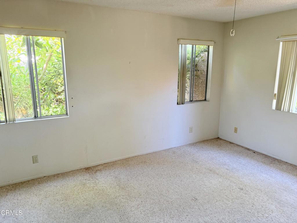 910 Claraday Street Property Photo 13