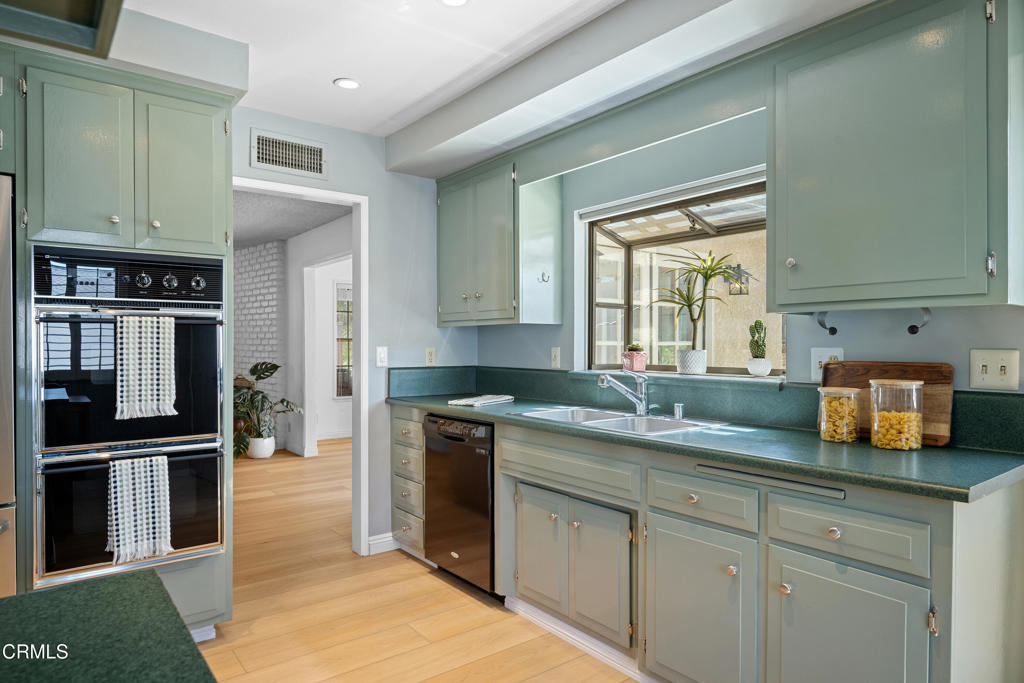 6954 Canterwood Road Property Photo 15