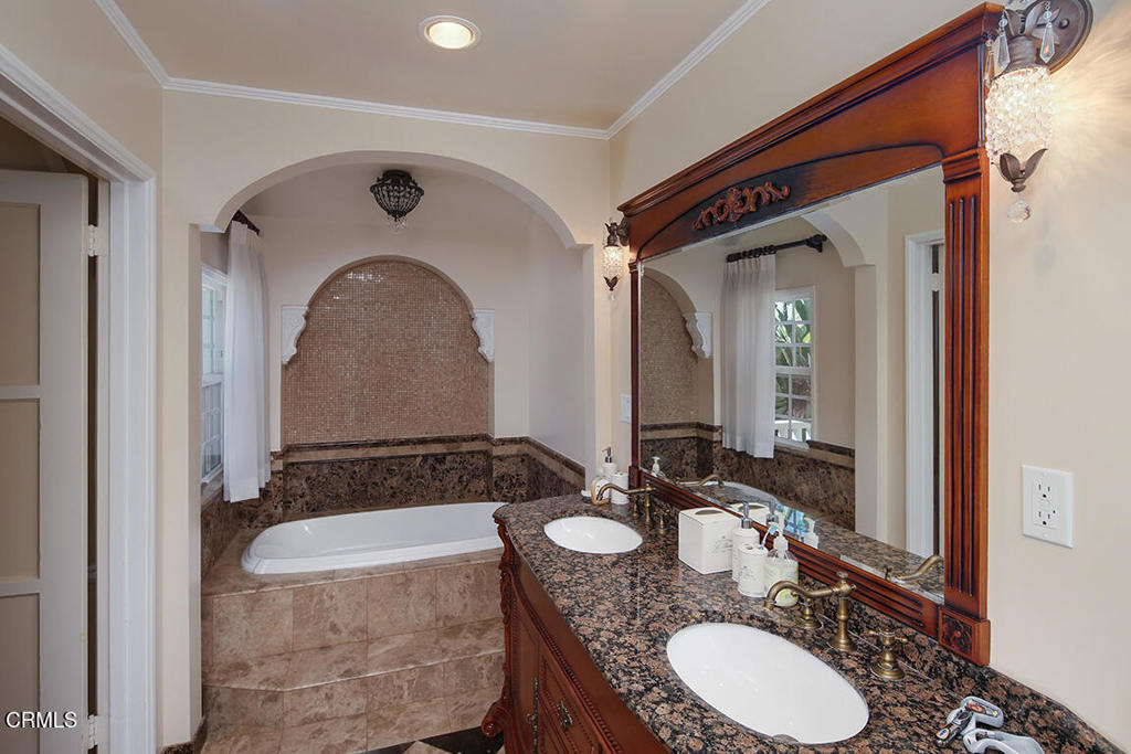 1535 Royal Boulevard Property Photo 15