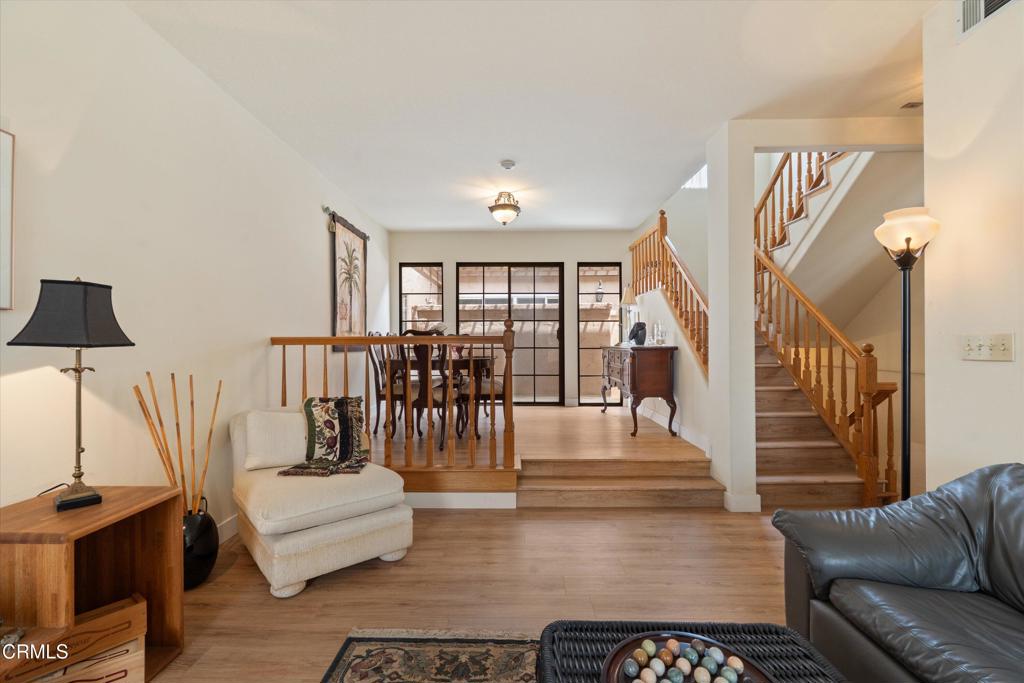 625 S Broadway 2 Property Photo 5