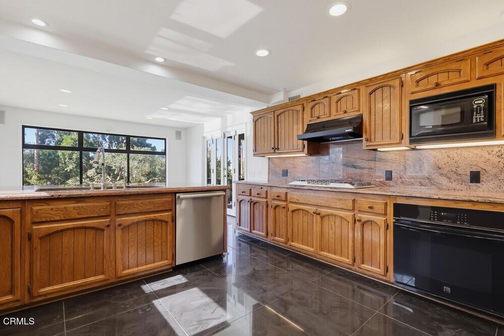 3488 Barhite Street Property Photo 10