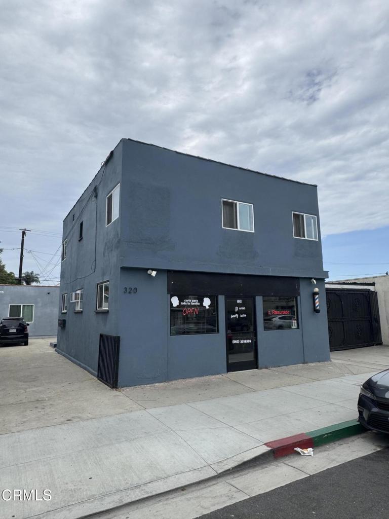 318 320 E Market Street Property Photo 2