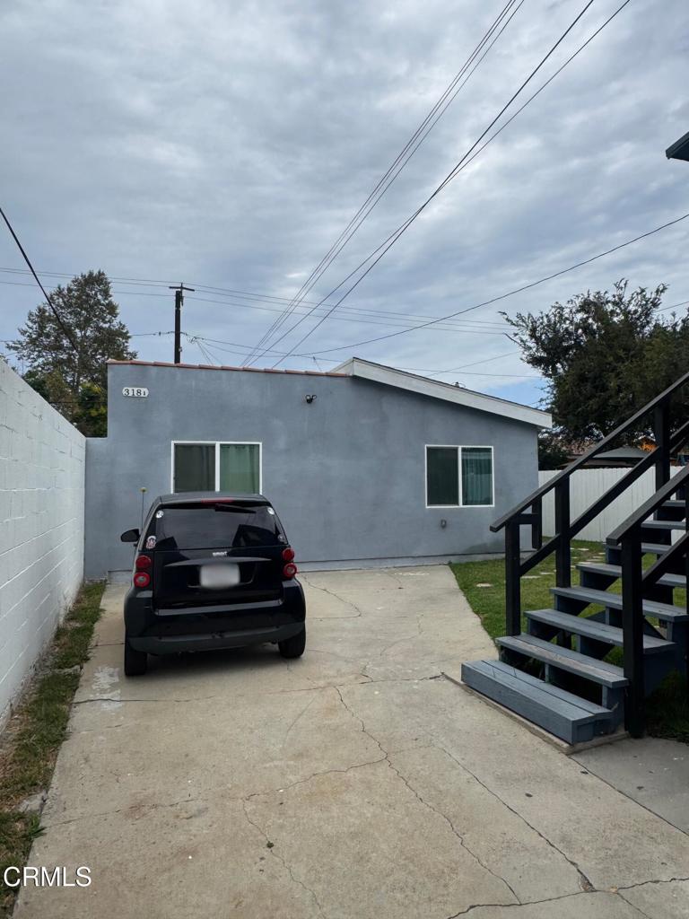 318 320 E Market Street Property Photo 3