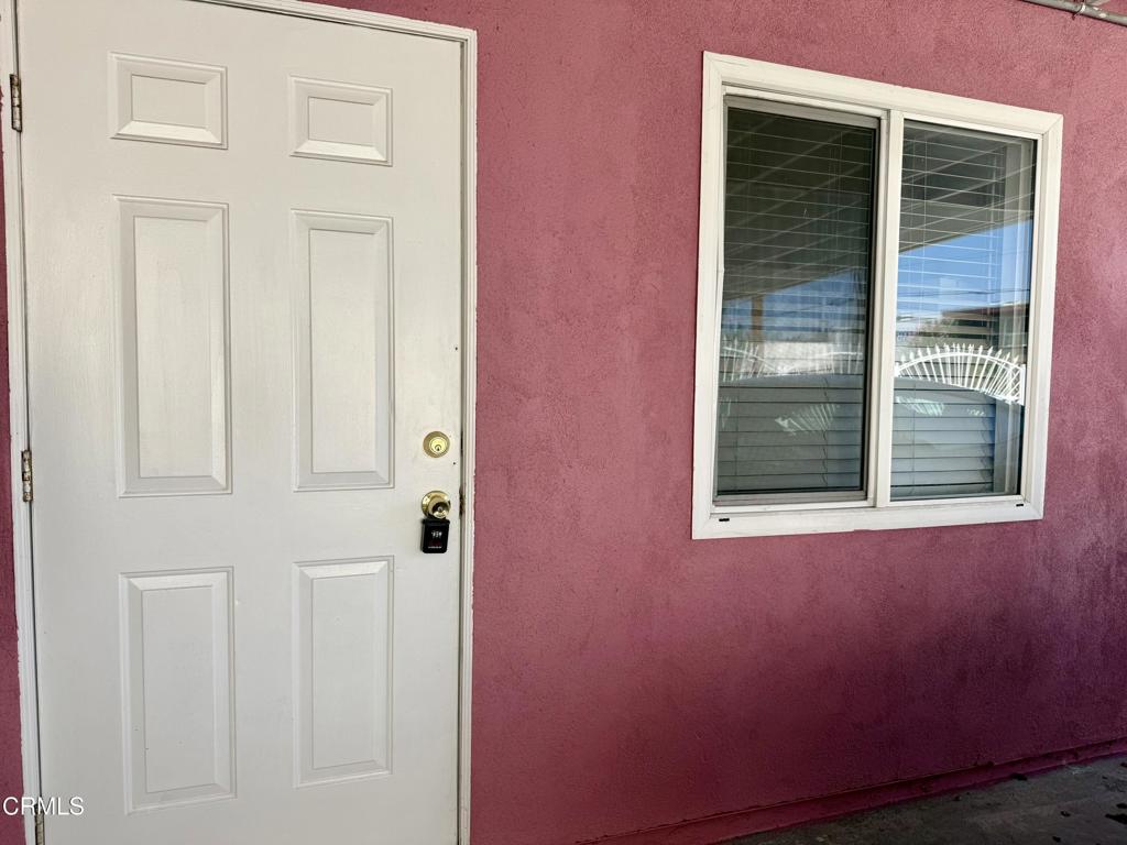 15744 1/2 W Saticoy Street Property Photo 2