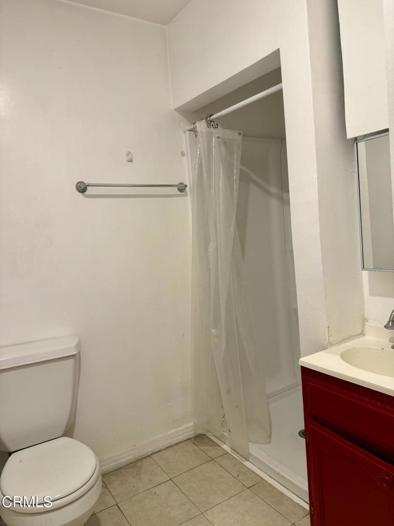 15744 1/2 W Saticoy Street Property Photo 6