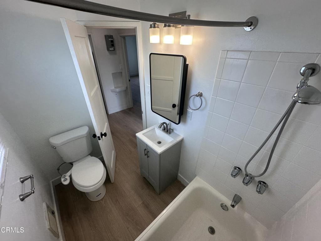 1424 E Wilson Avenue C Property Photo 5