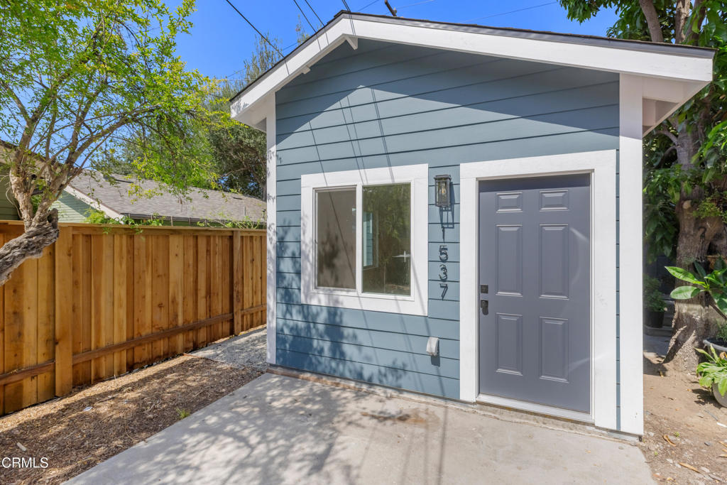 1537 Wesley Avenue Property Photo 1