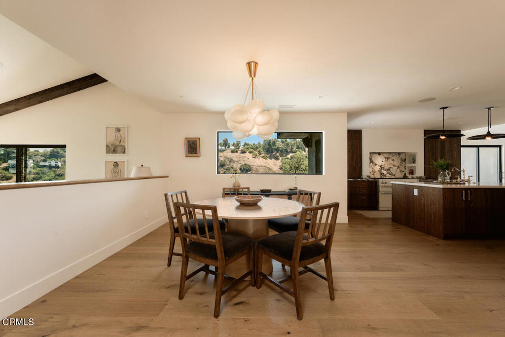 3250 Coldwater Canyon Avenue Property Photo 11