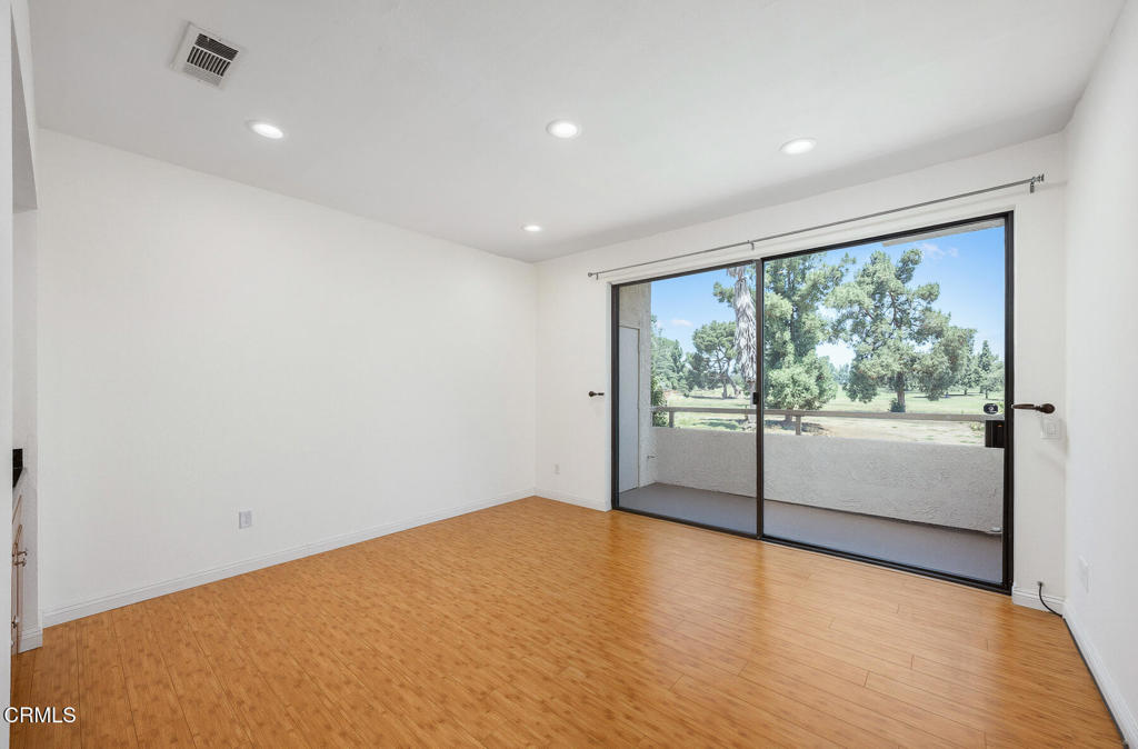 1180 Walnut Grove Avenue B Property Photo 6
