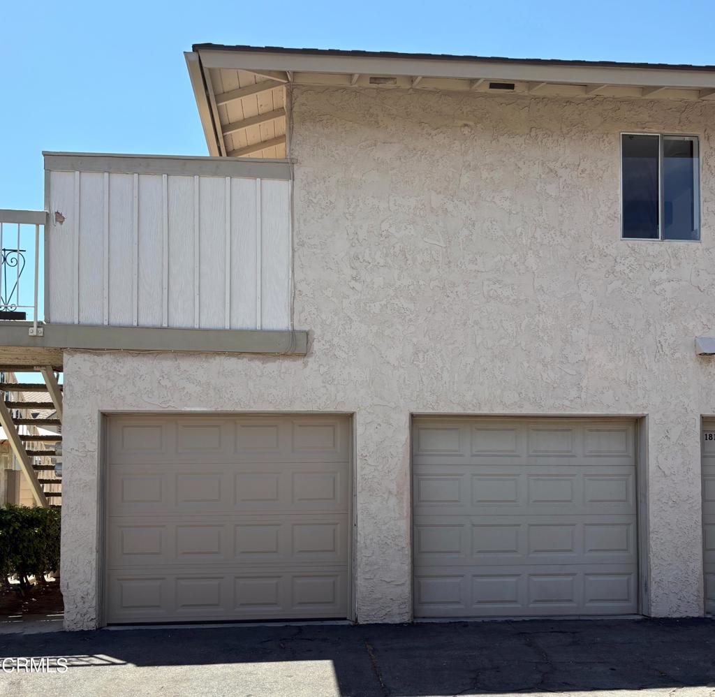 1811 Ewing Court Property Photo 4