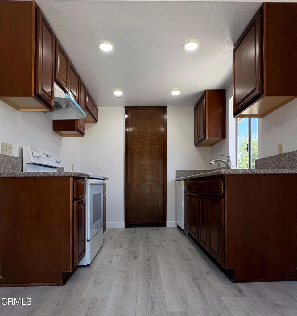 1811 Ewing Court Property Photo 11