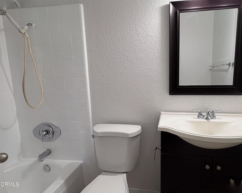 1811 Ewing Court Property Photo 31