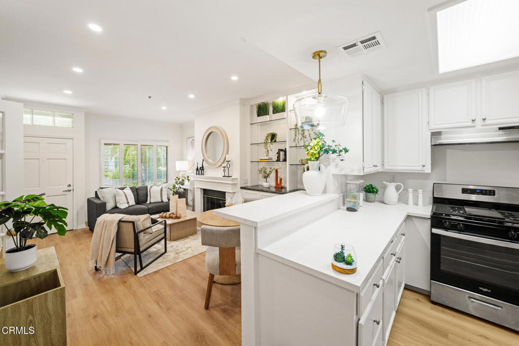 111 S Oak Knoll Avenue 107 Property Photo 17
