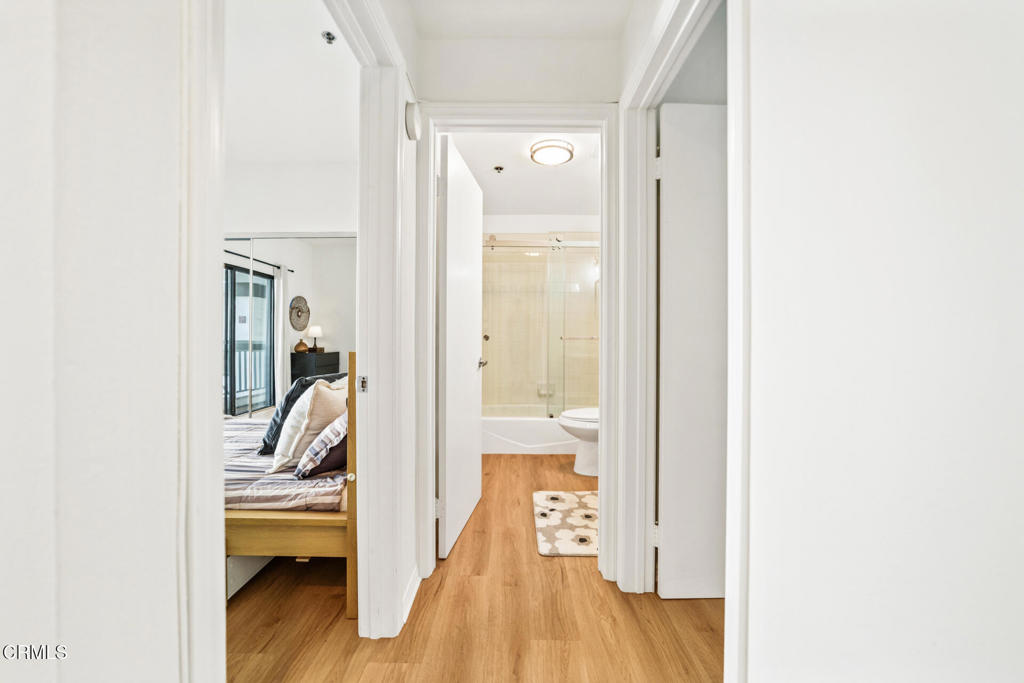 111 S Oak Knoll Avenue 107 Property Photo 28