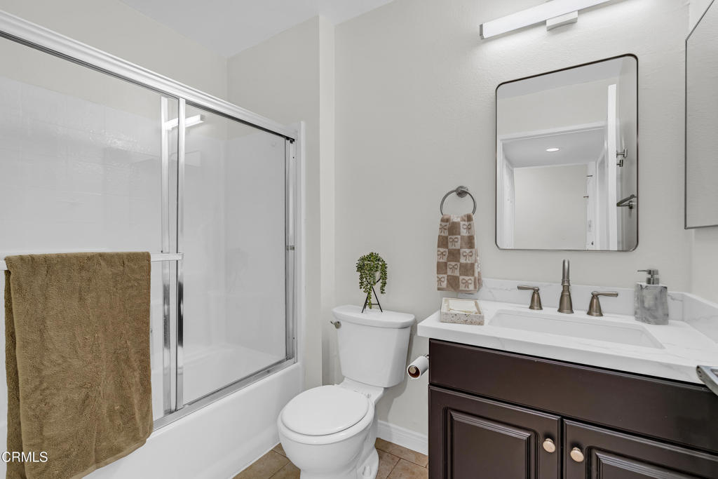 5500 Owensmouth Avenue 104 Property Photo 18