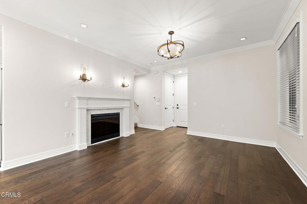 902 W Colorado Boulevard D Property Photo 6