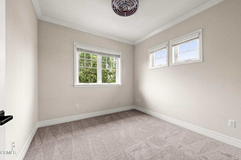 902 W Colorado Boulevard D Property Photo 14