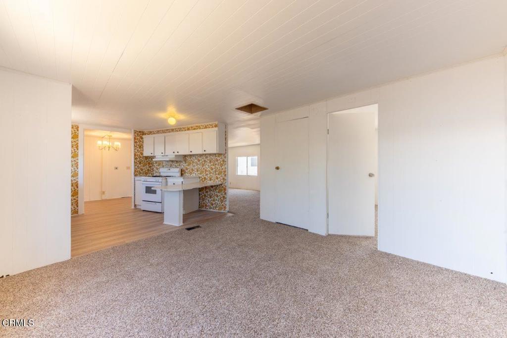 1404 W Langley Avenue Property Photo 8