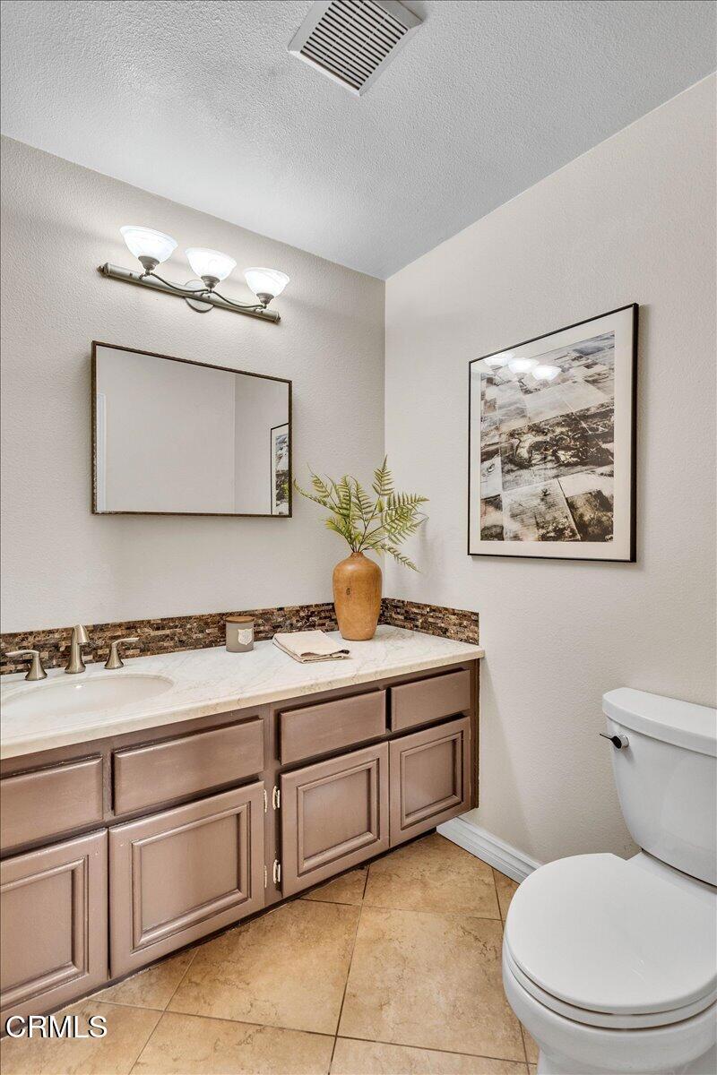 24412 Hampton Drive A Property Photo 12