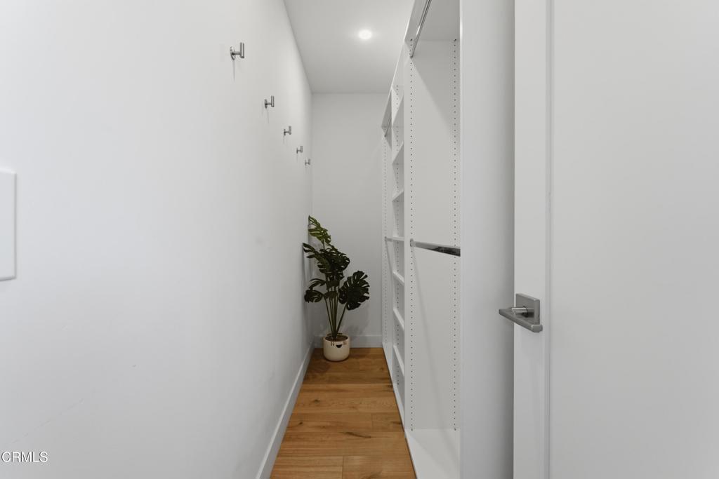 22718 Cantlay Street Property Photo 53