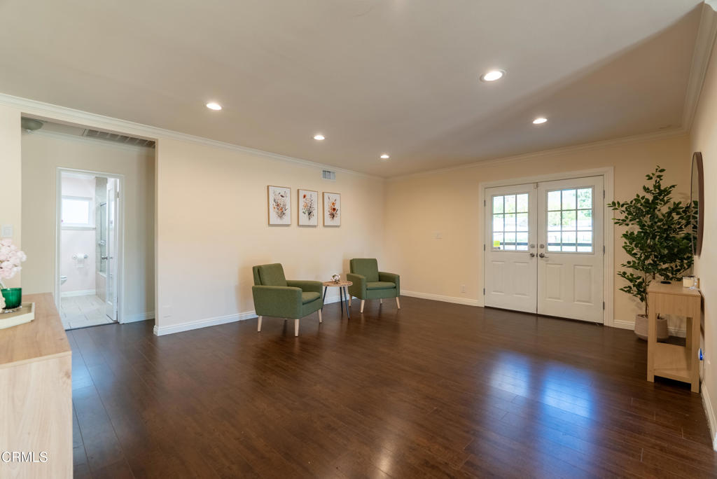 13615 Herrick Avenue Property Photo 13