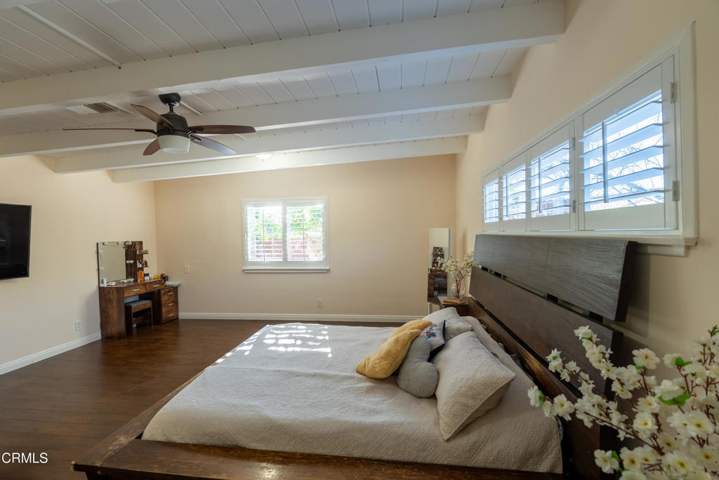 13615 Herrick Avenue Property Photo 25